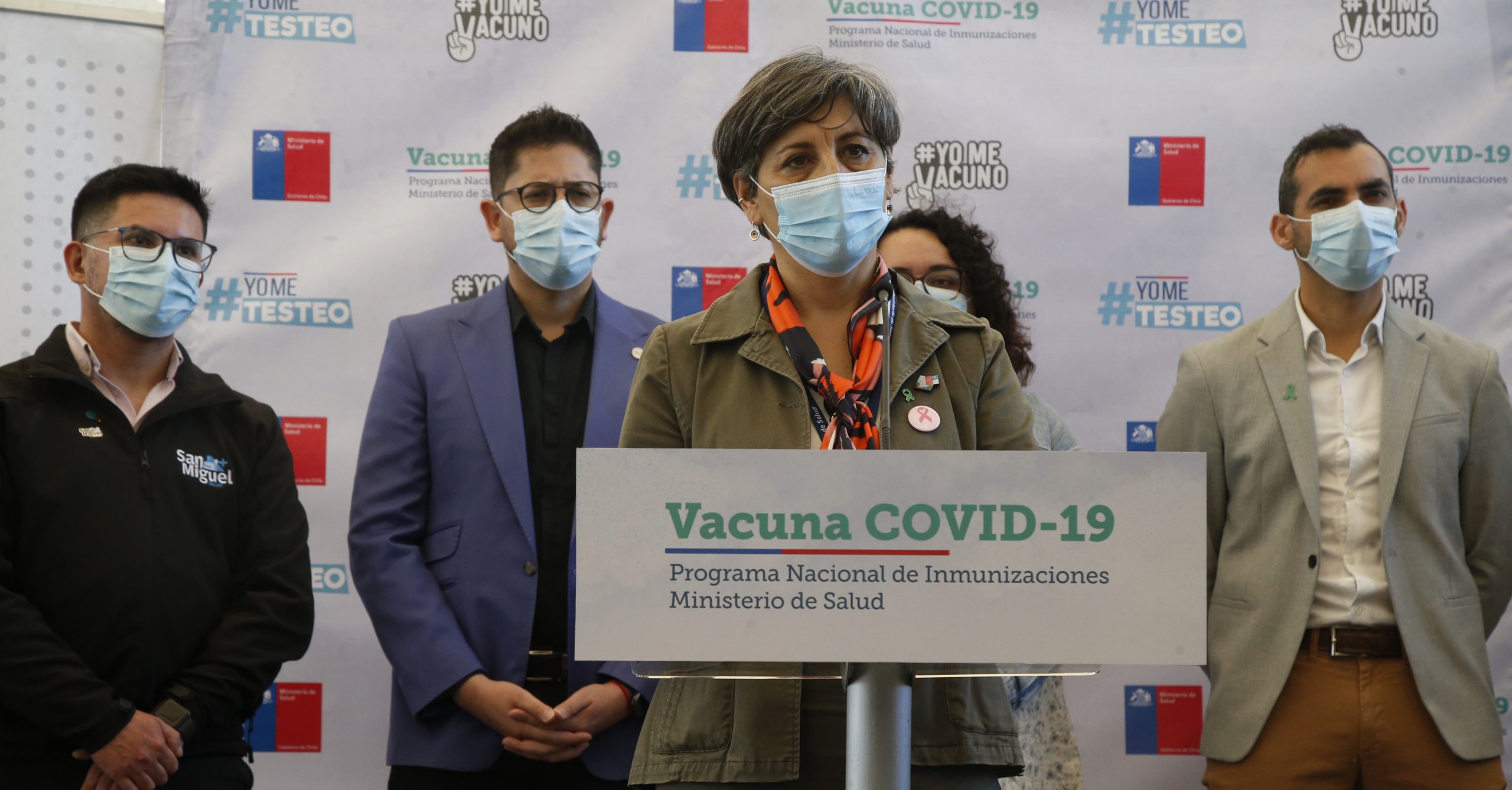 Ministerio de Salud da inicio a inoculación con vacuna bivalente contra el COVID-19