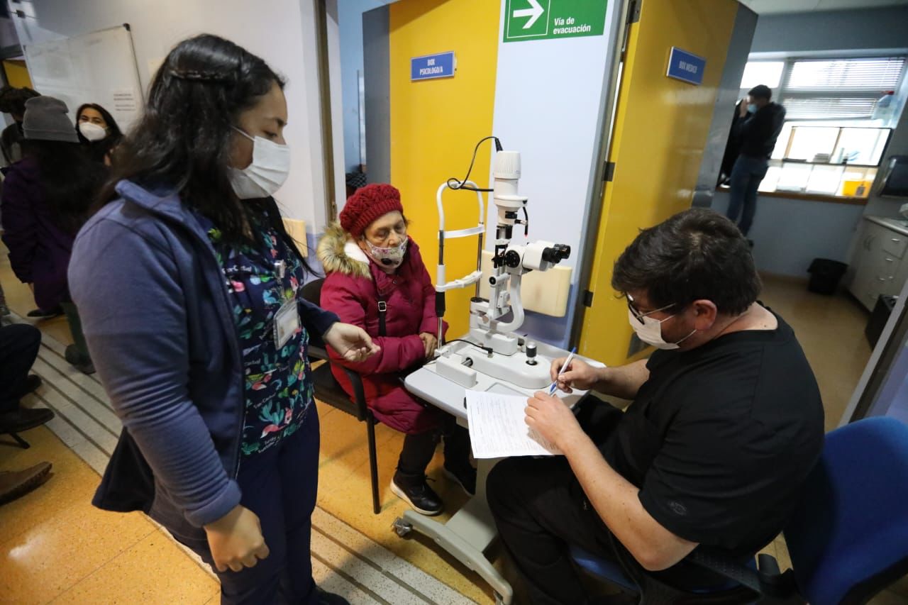 Más de 600 prestaciones de salud fueron otorgadas durante operativo oftalmológico en Calbuco
