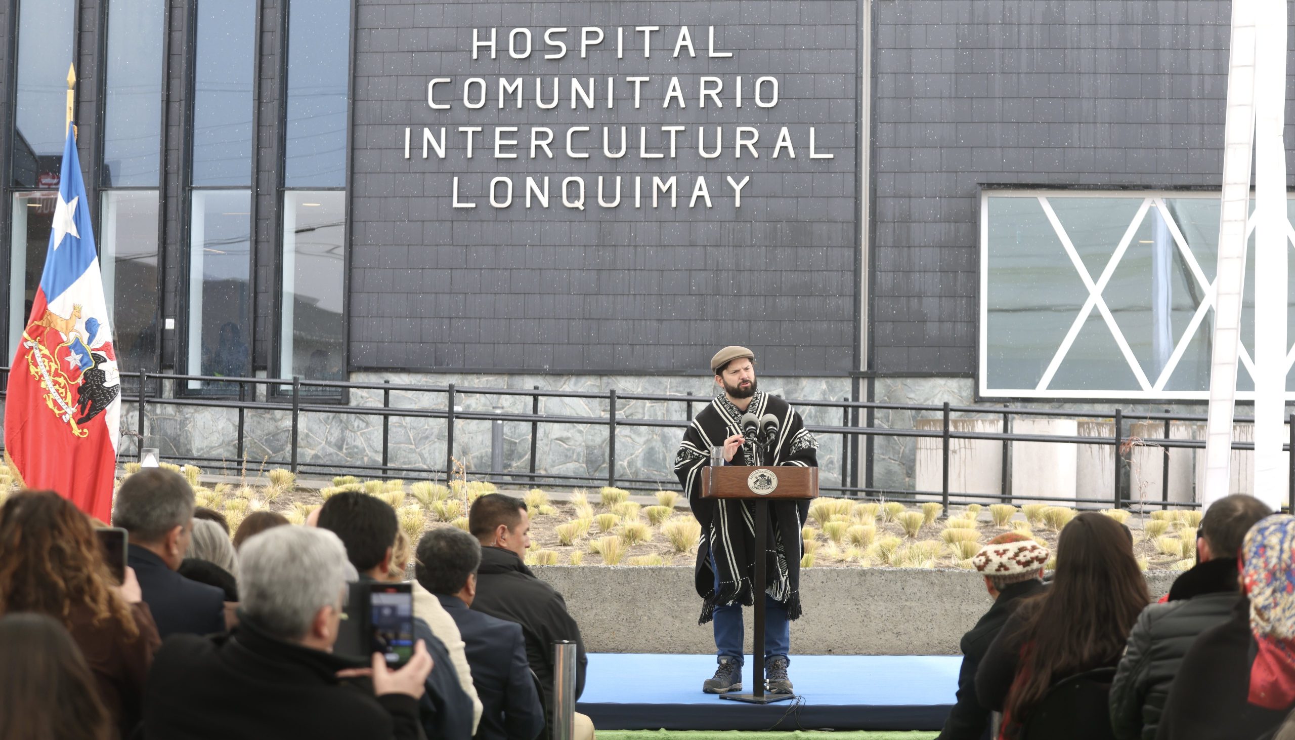 Presidente de la República y autoridades de salud, inauguran Hospital Comunitario Intercultural de Lonquimay